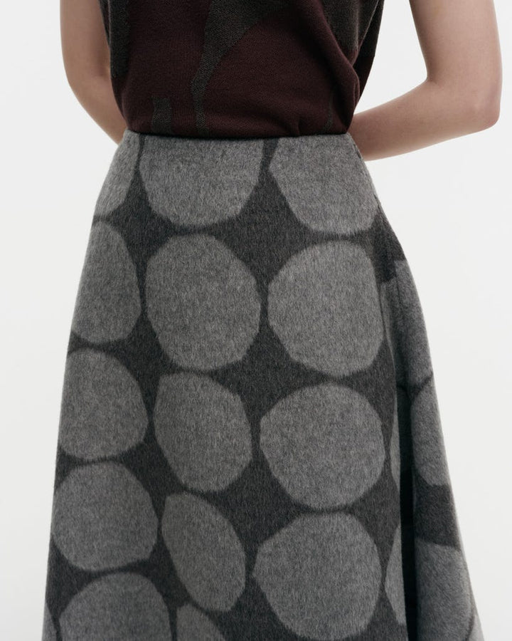 epistyyli kivet - wool skirt (34)