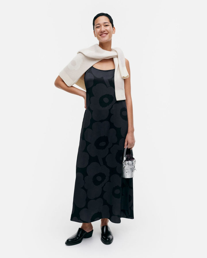 seurassa unikko satin dress - black