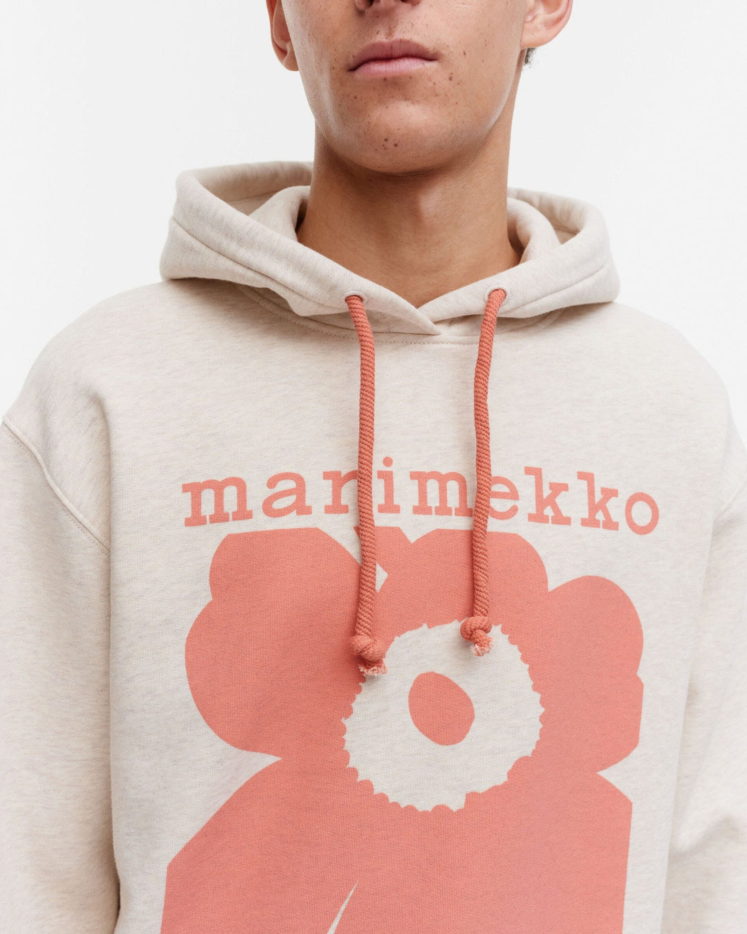 kioski luuppi ii unikko placement - hoodie - cream/coral