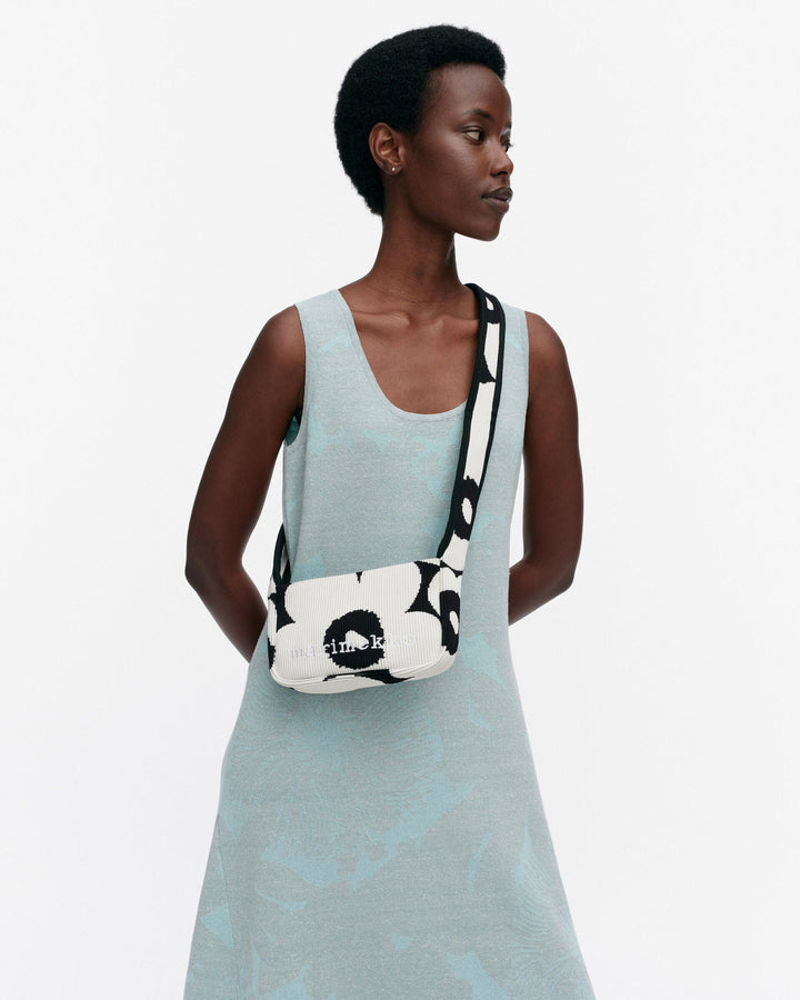 knitted mini shoulder bag unikko - black & white