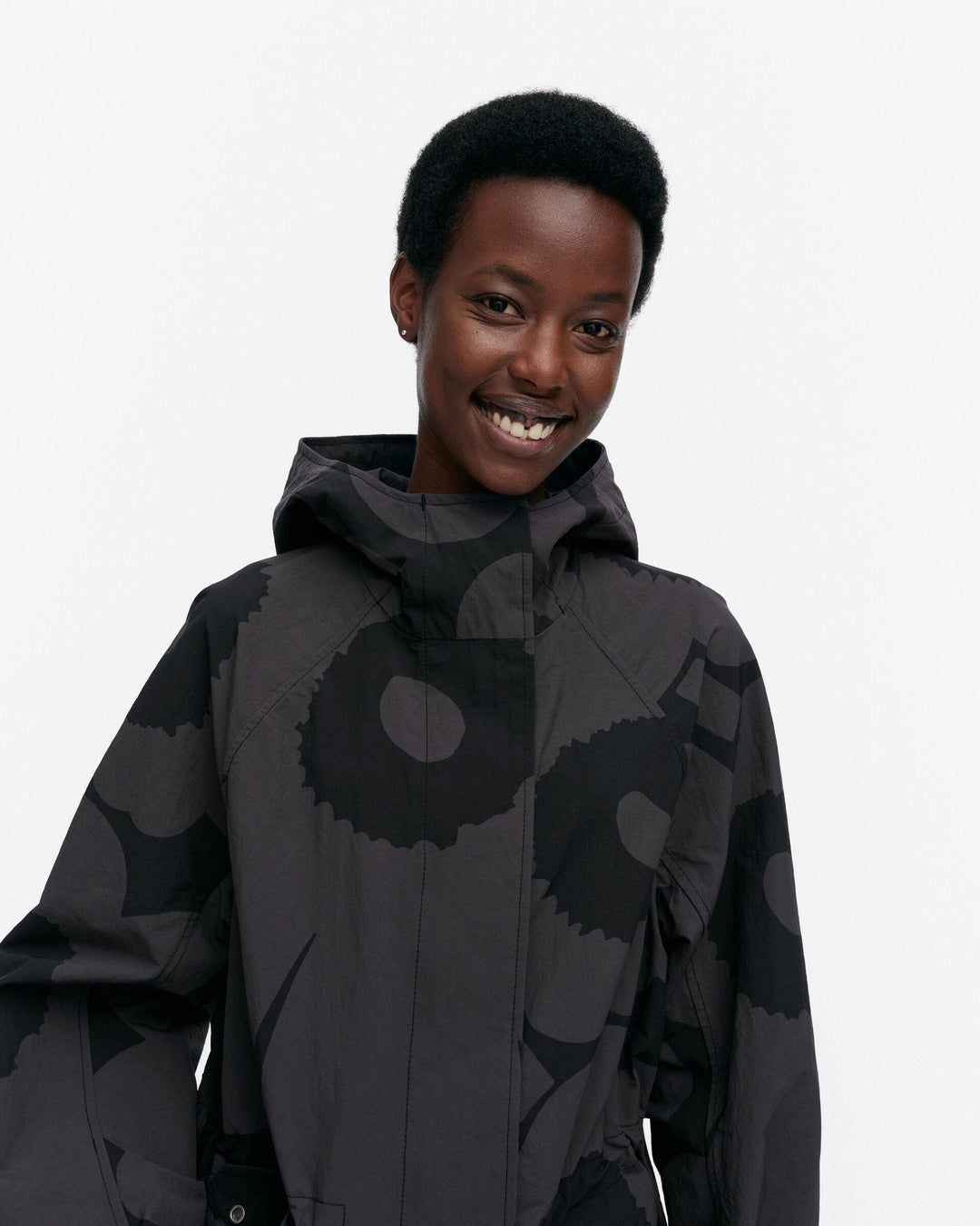 musteet unikko coat