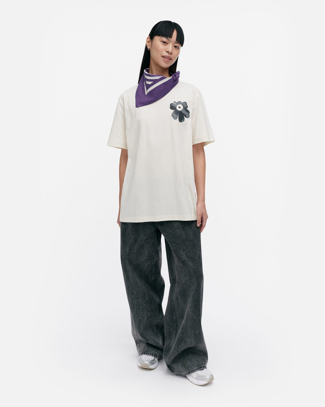 kioski vihne unikko placement t-shirt - white