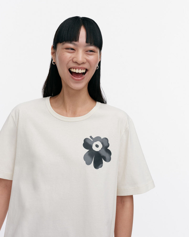 kioski vihne unikko placement t-shirt - white