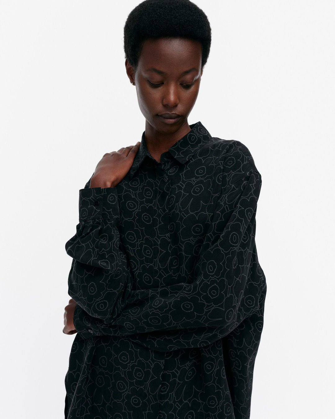 runsas piirto unikko shirt - black