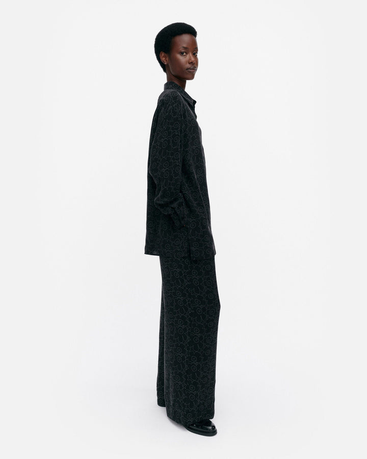 runsas piirto unikko shirt - black