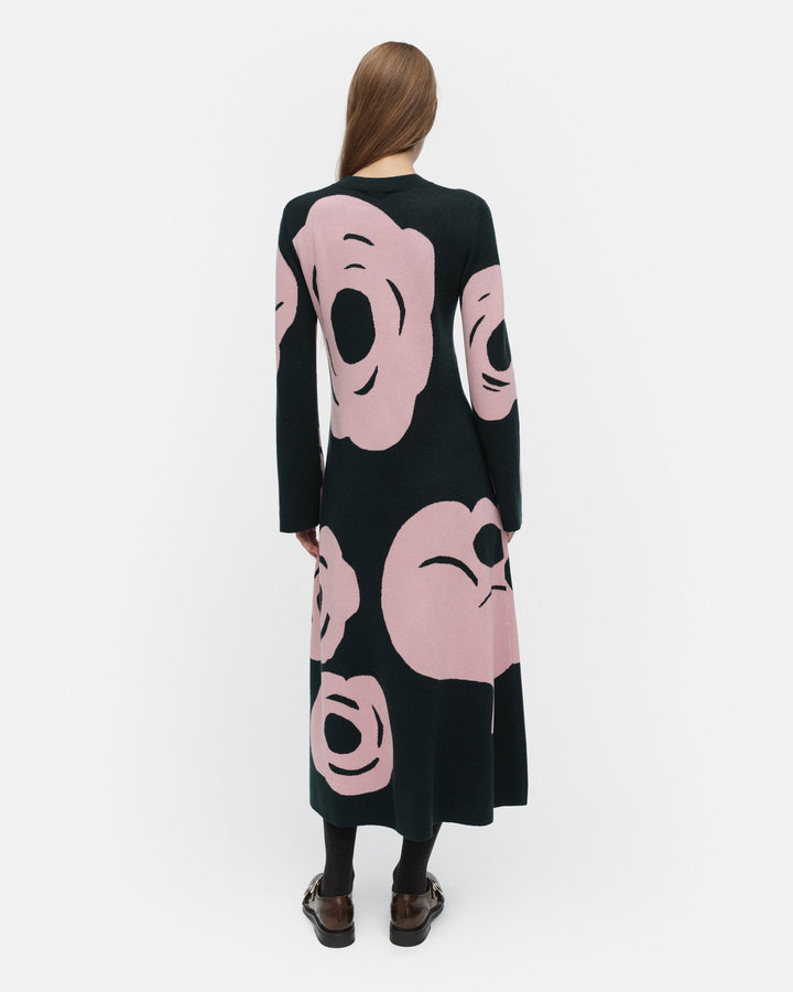 leikkuu tumma knitted dress