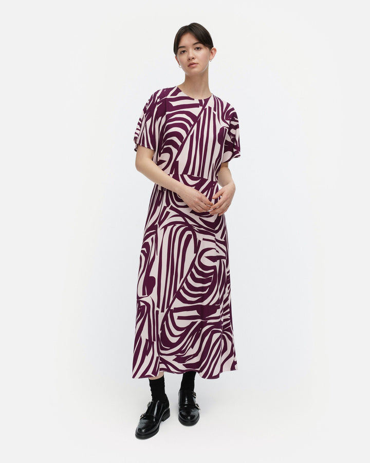 heleä jokuraita dress