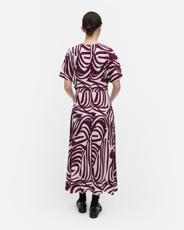 heleä jokuraita dress