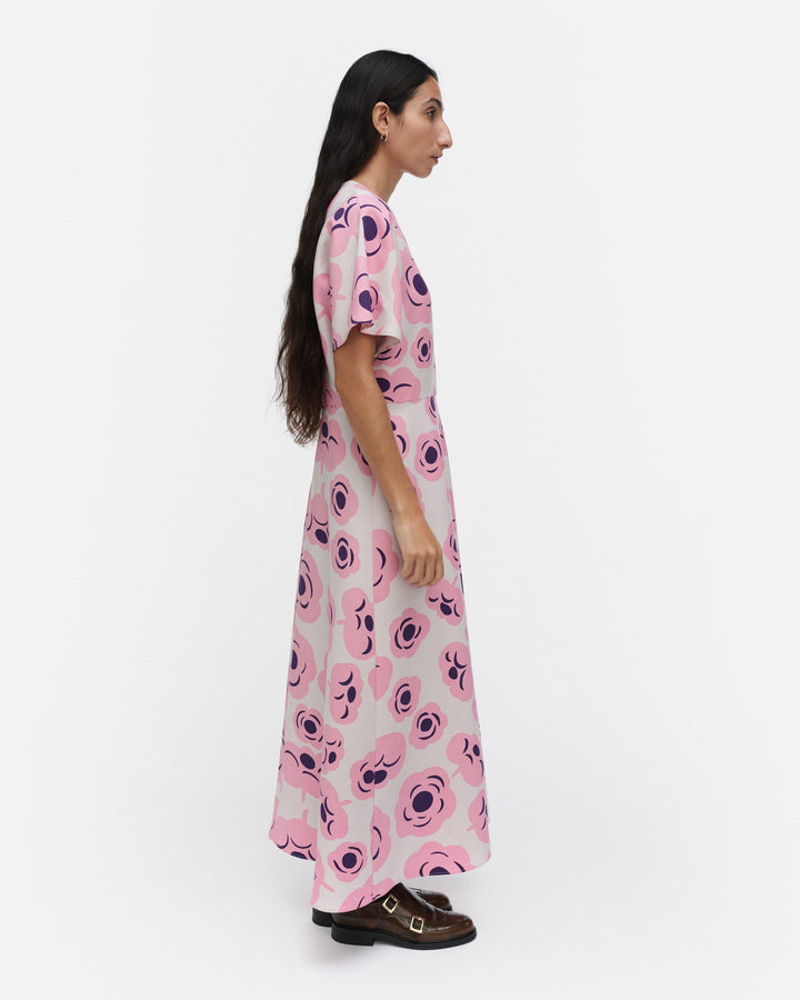 heleä tumma dress