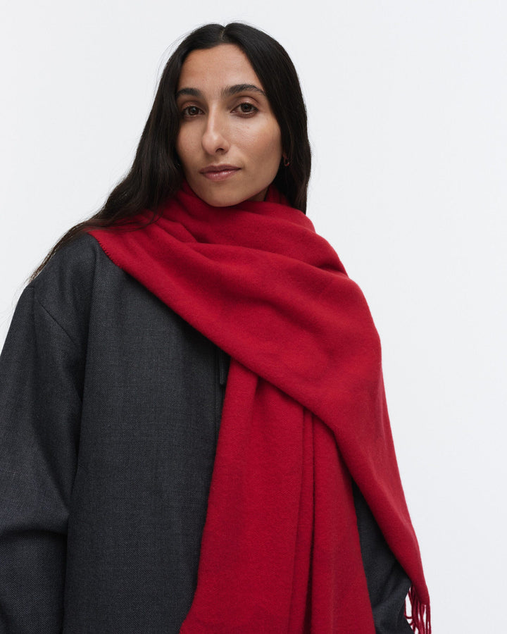 identtinen unikko scarf - red