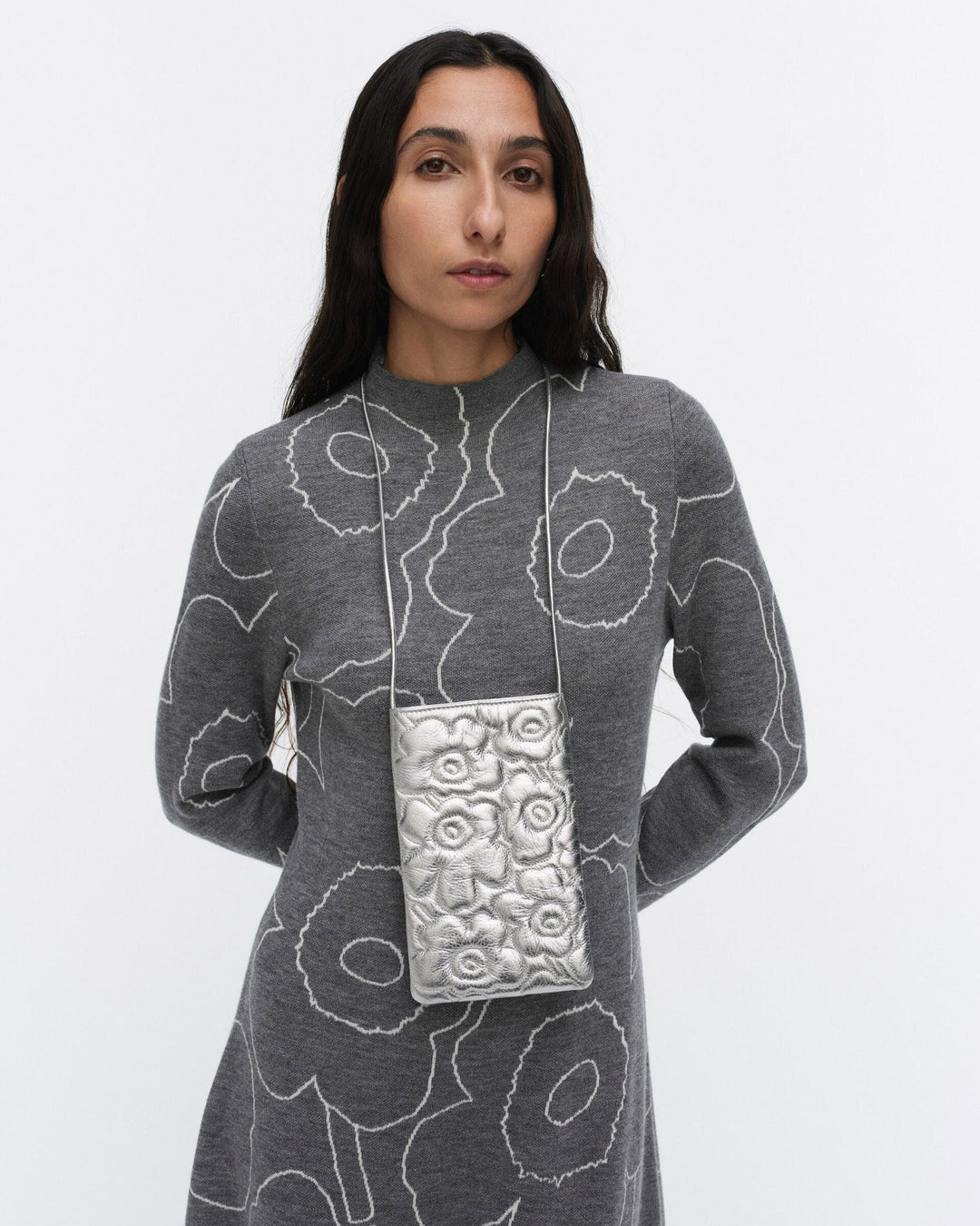 phone pocket unikko shoulder bag - silver leather