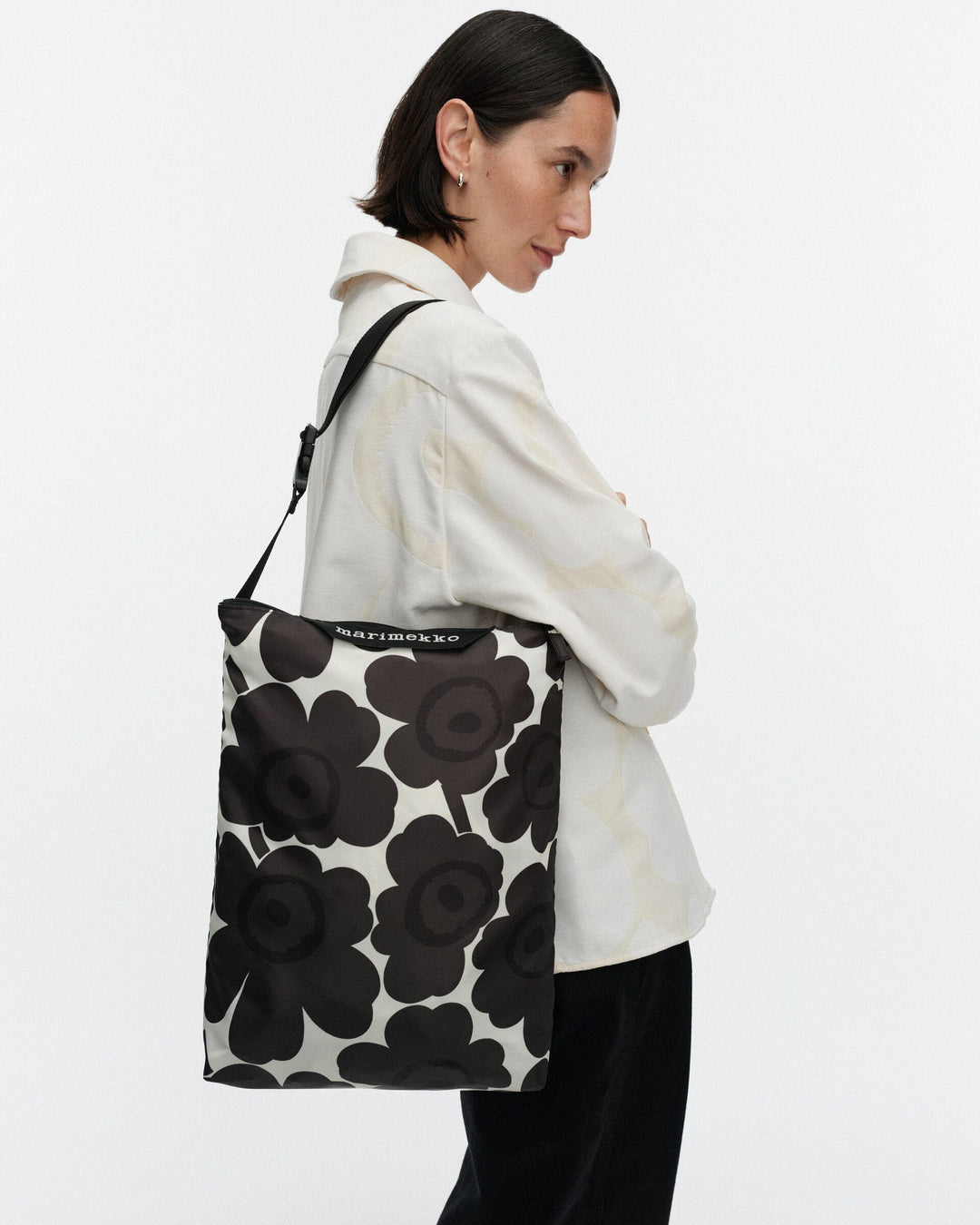 neat medium crossbody unikko - black/white
