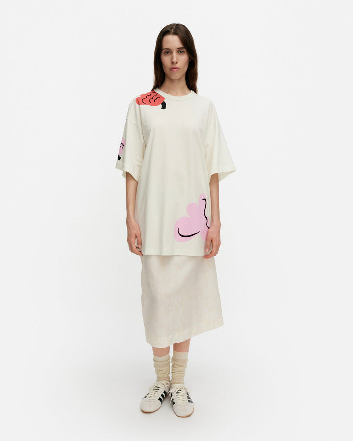 puhua kukasta kukkaan placement t-shirt