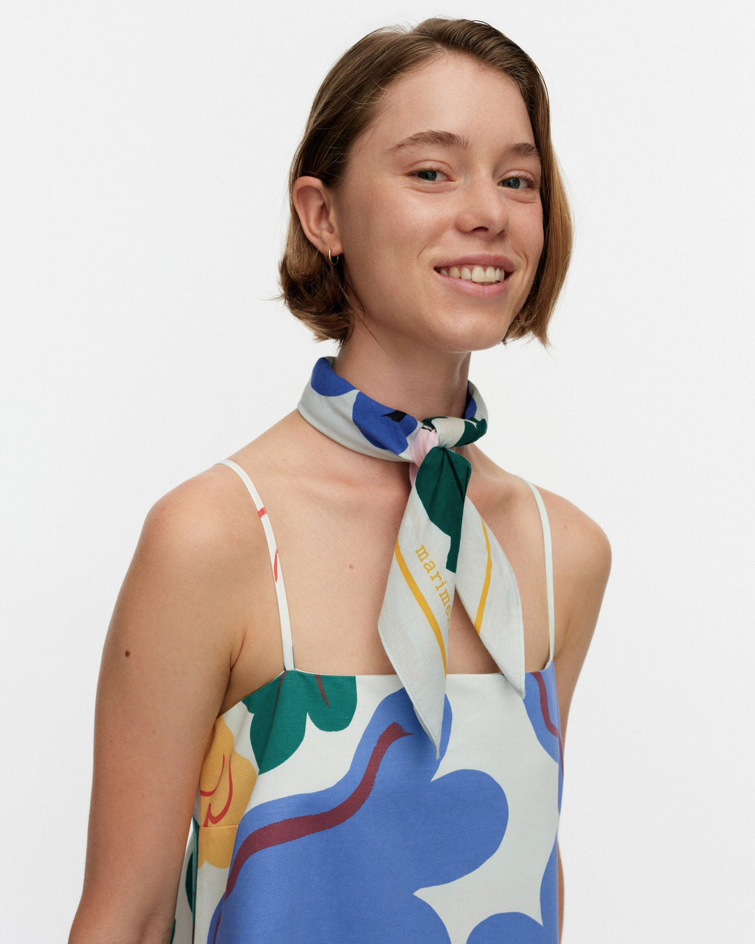 pesofati kukasta kukkaan scarf