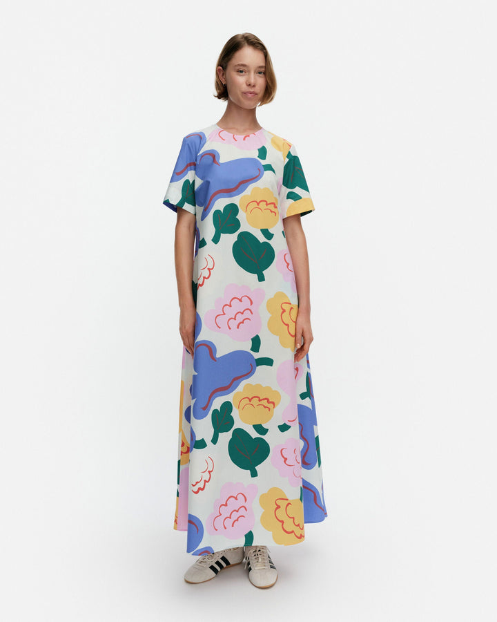asetelma kukasta kukkaan dress