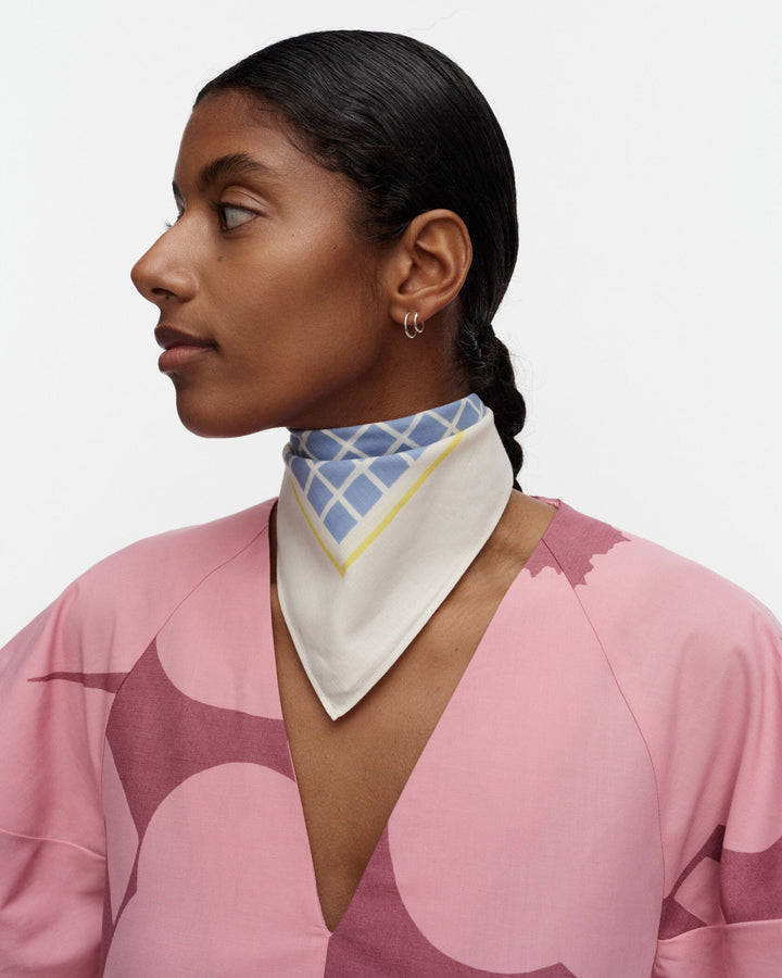 Pesofati Pikku Ruutu Scarf