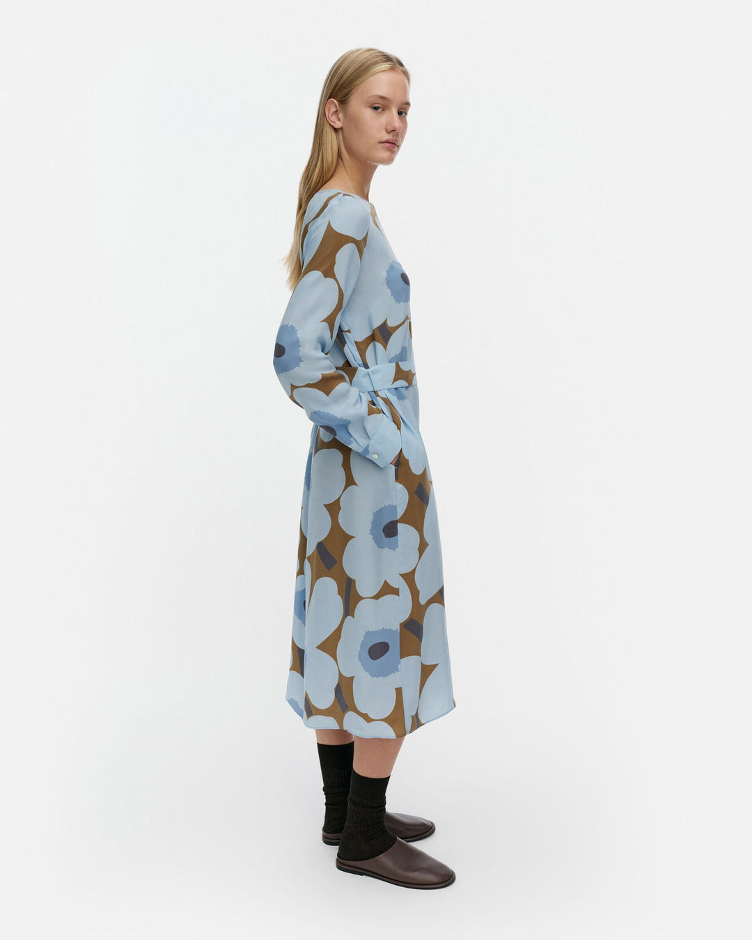 Satunnainen Unikko Dress
