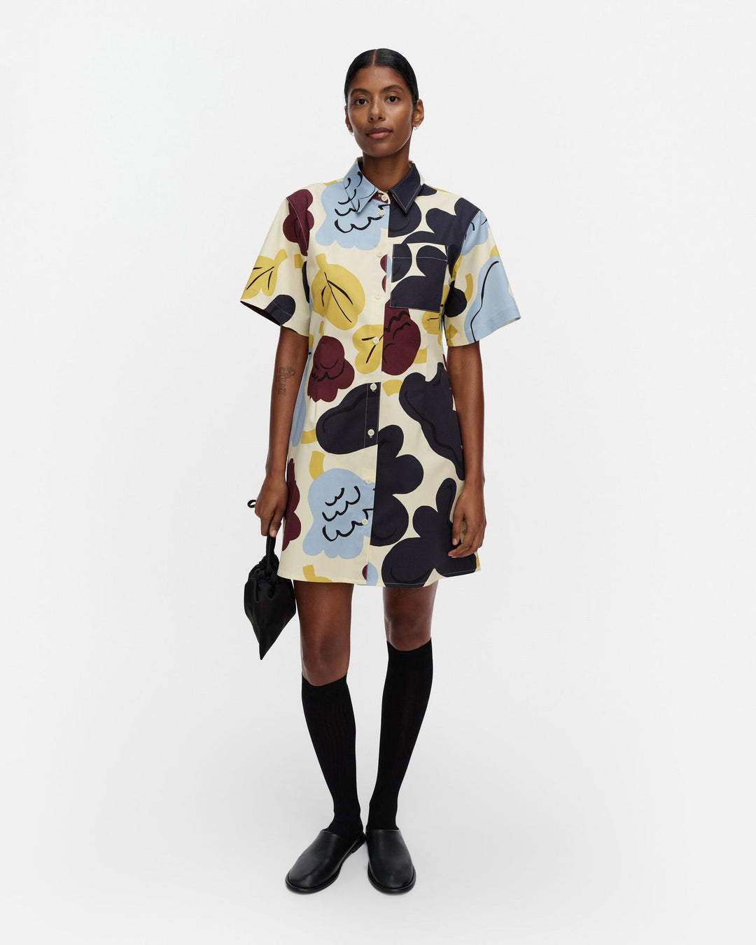 Seikkailu Kukasta Kukkaan Dress