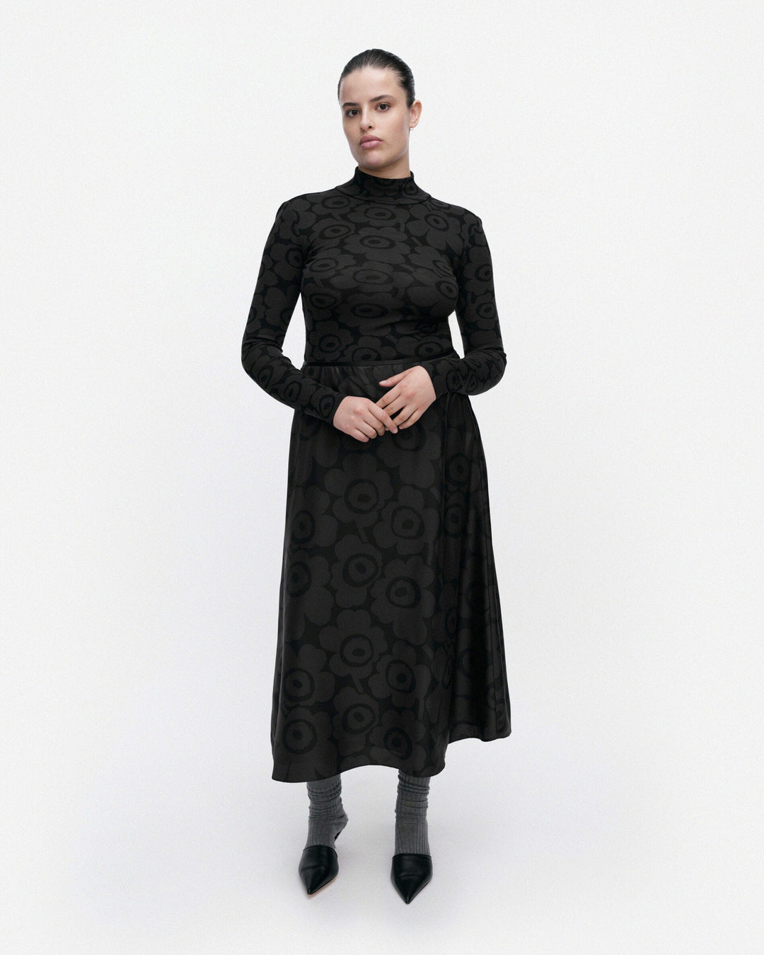 Koostumus Unikko Silk skirt - Black