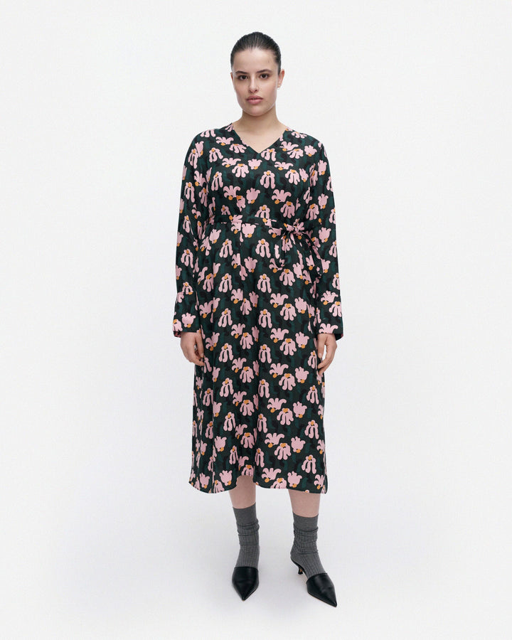 Nauru Kukkahattu Dress