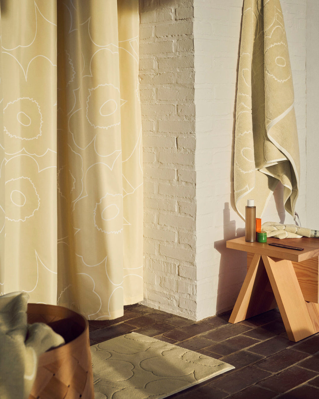 piirto unikko guest towel - beige