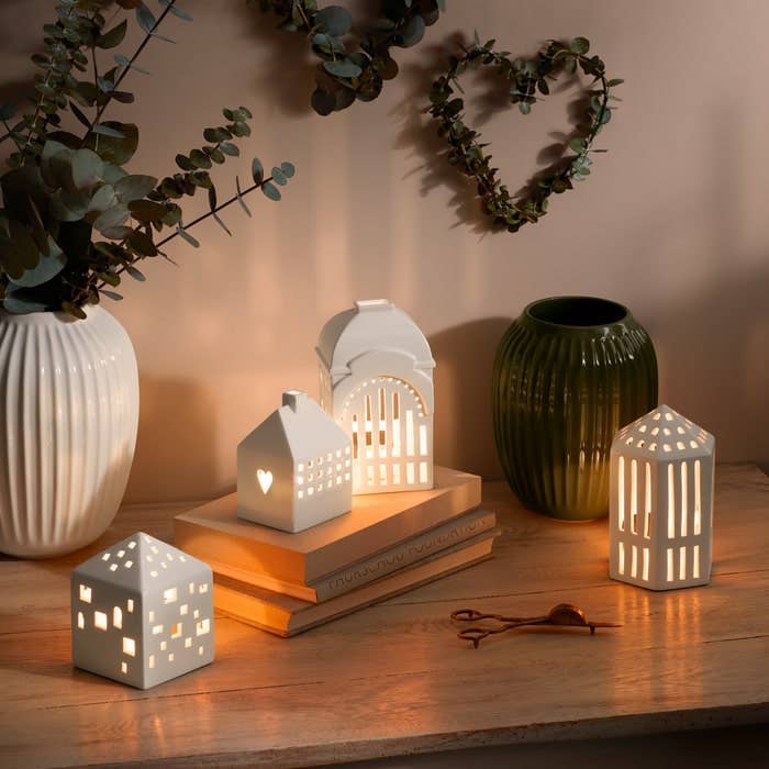 Urbania Lighthouse Candle Holder - Classical