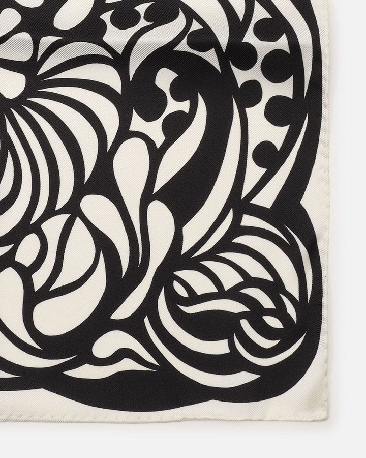 lauhtua sunnuntai silk scarf - black/white