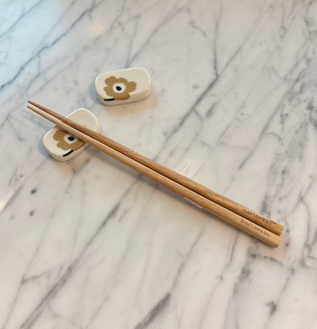 Unikko Chopstick Holders Set - Beige/ Green