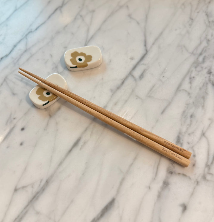 Unikko Chopstick Holders Set - Beige/ Green