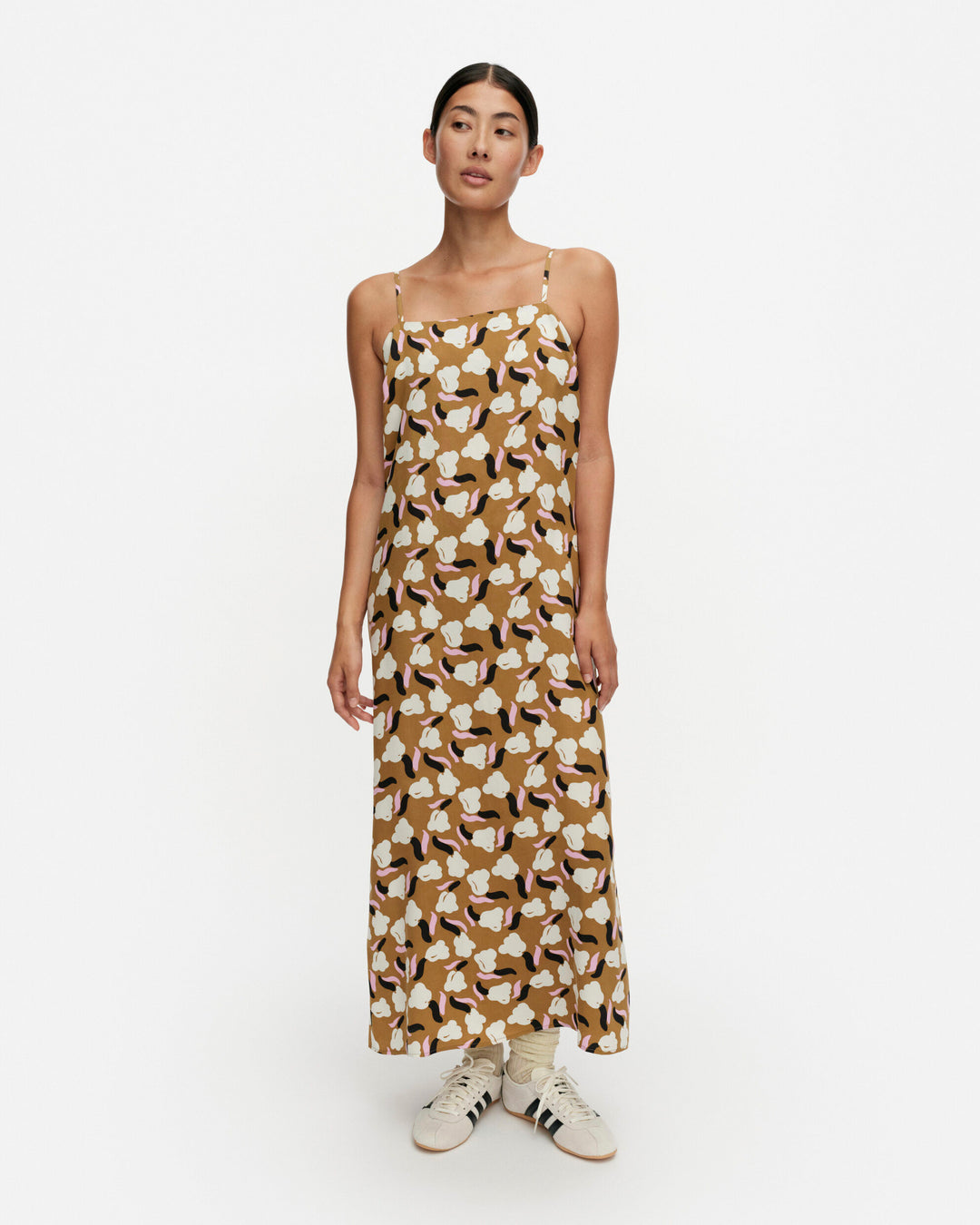 pyörähdys lemmitty dress