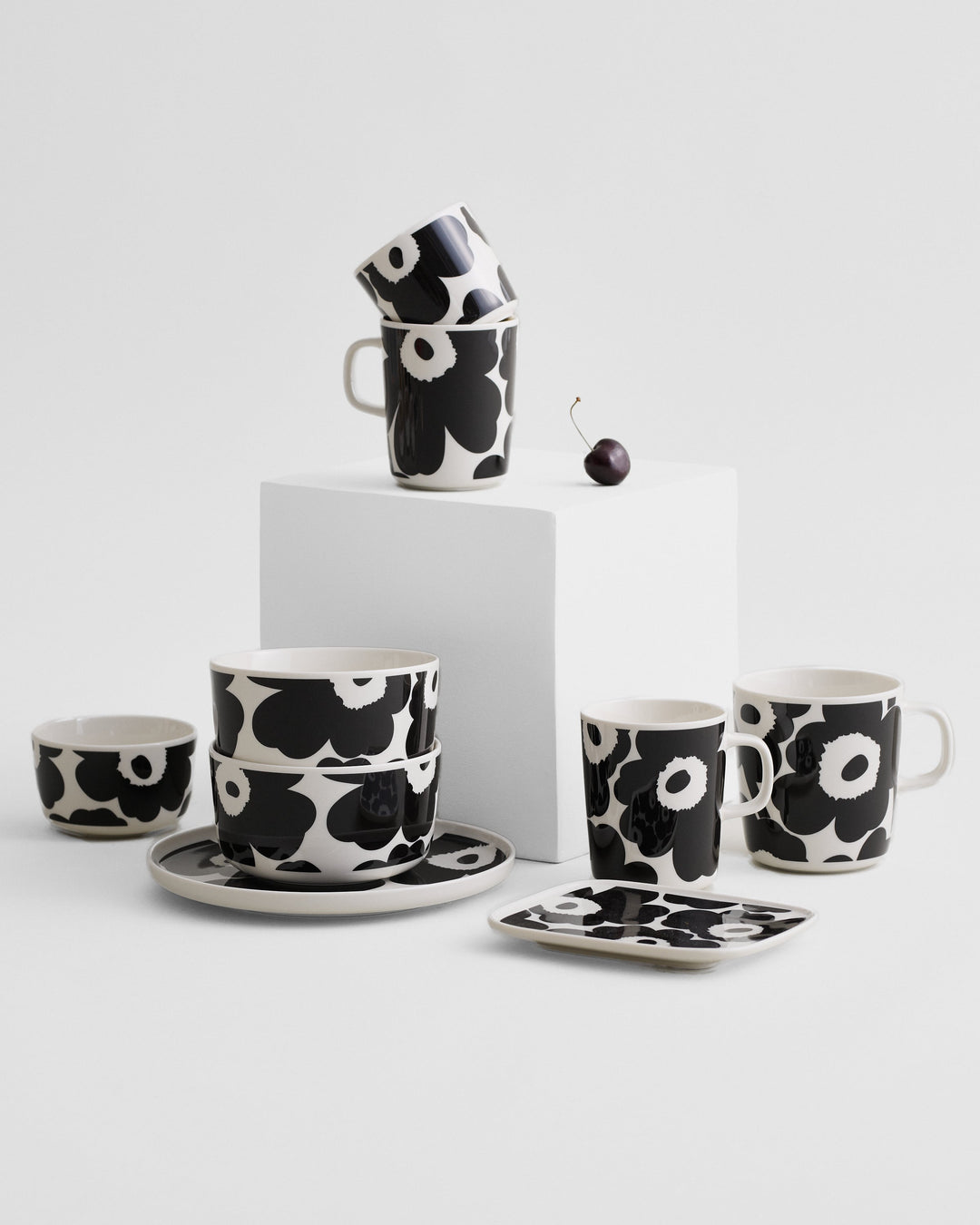 unikko mug black 2,5 dl