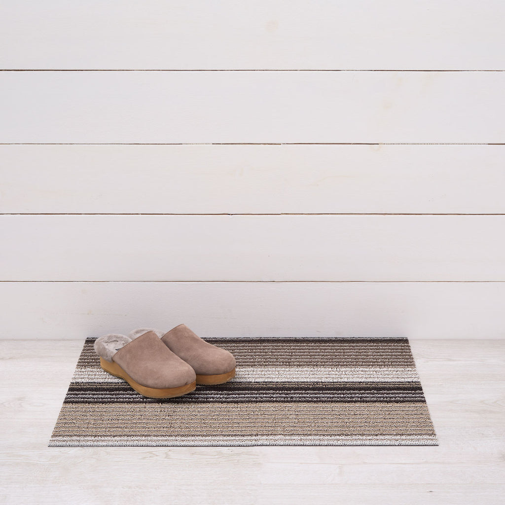 Pleat Stripe Shag Mat