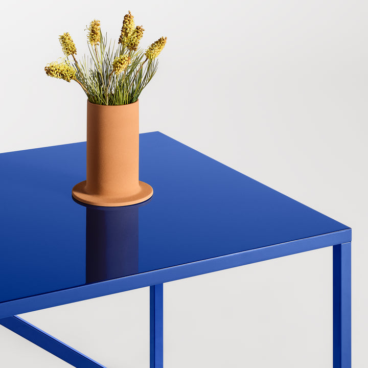 Strut 56" Medium Table