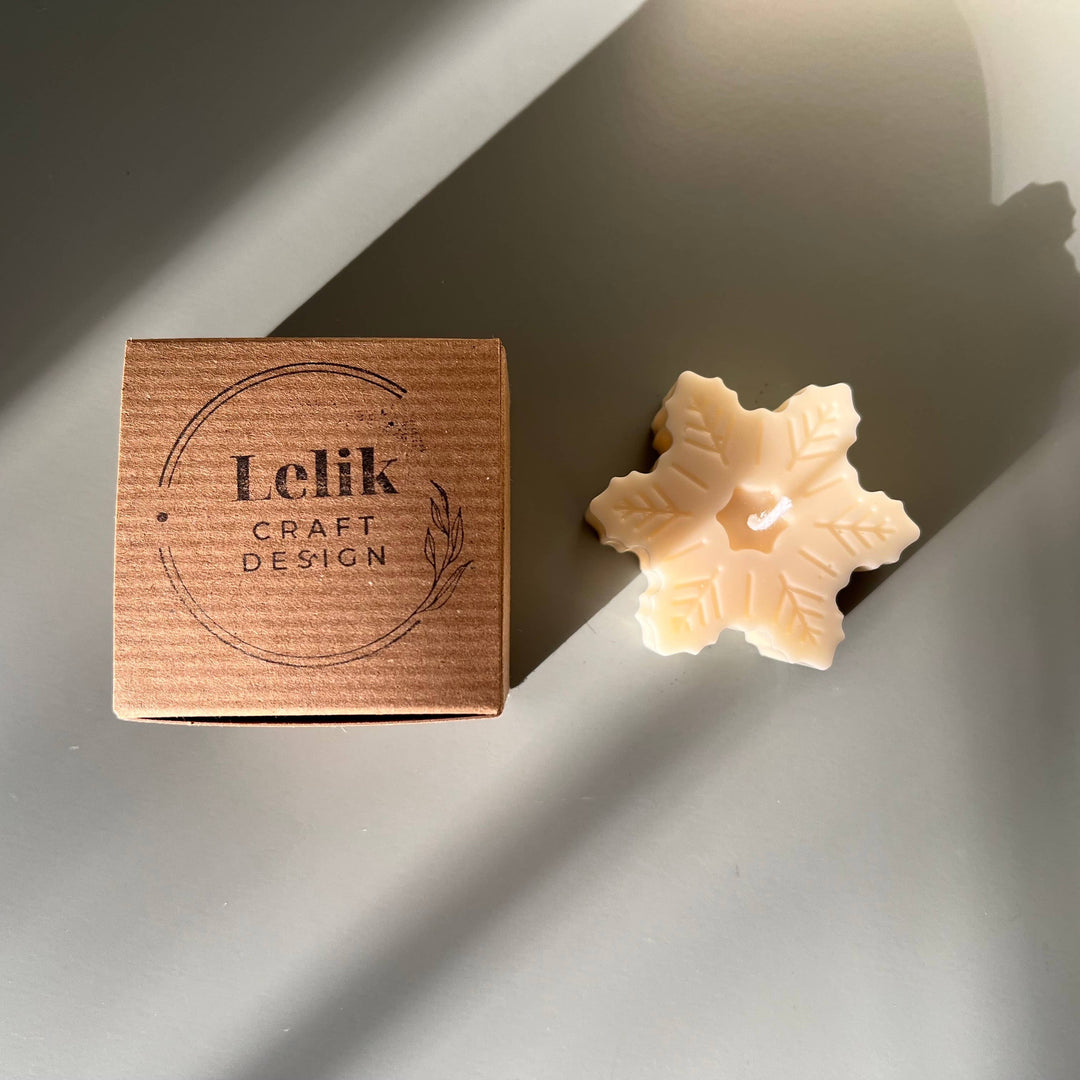 Snowflake Scented Candle - Ivory & Pine Scent
