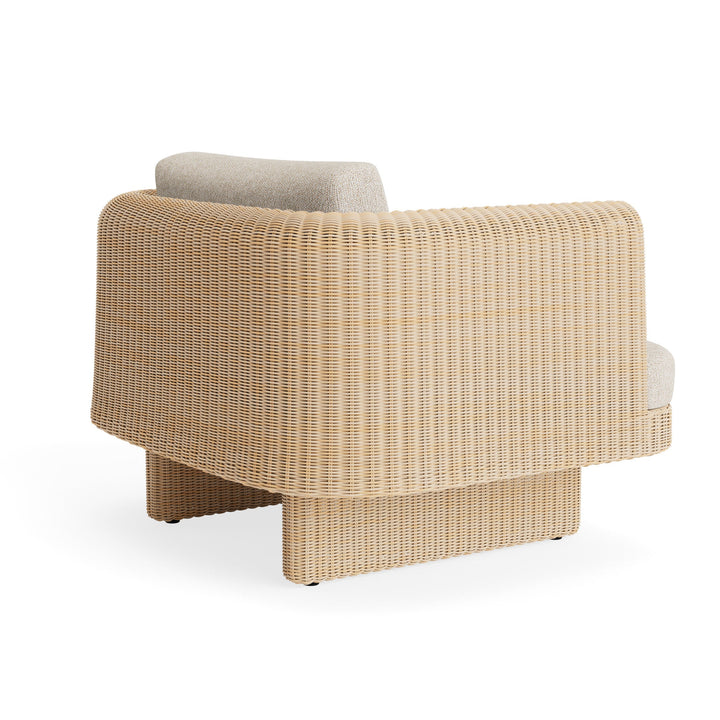 Loophole Outdoor Lounge Chair