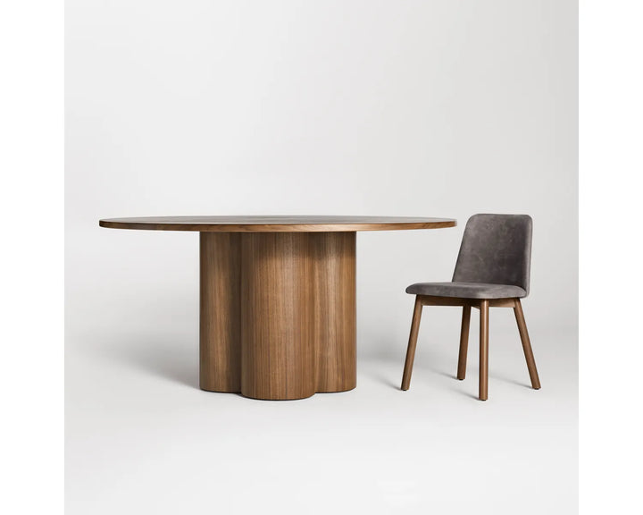 4/4 60" Round Dining Table