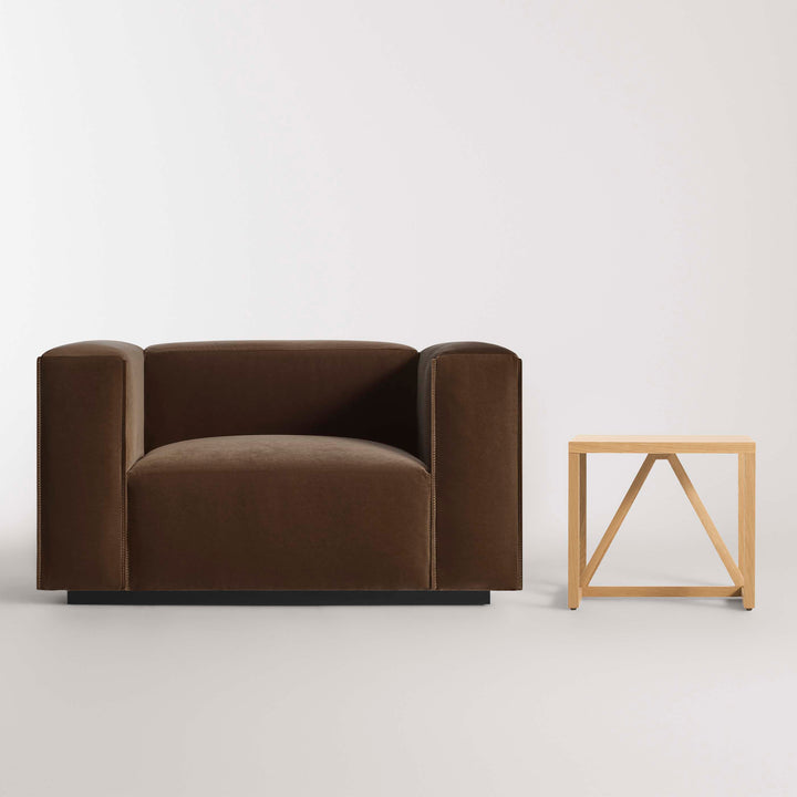 Cleon Lounge Chair