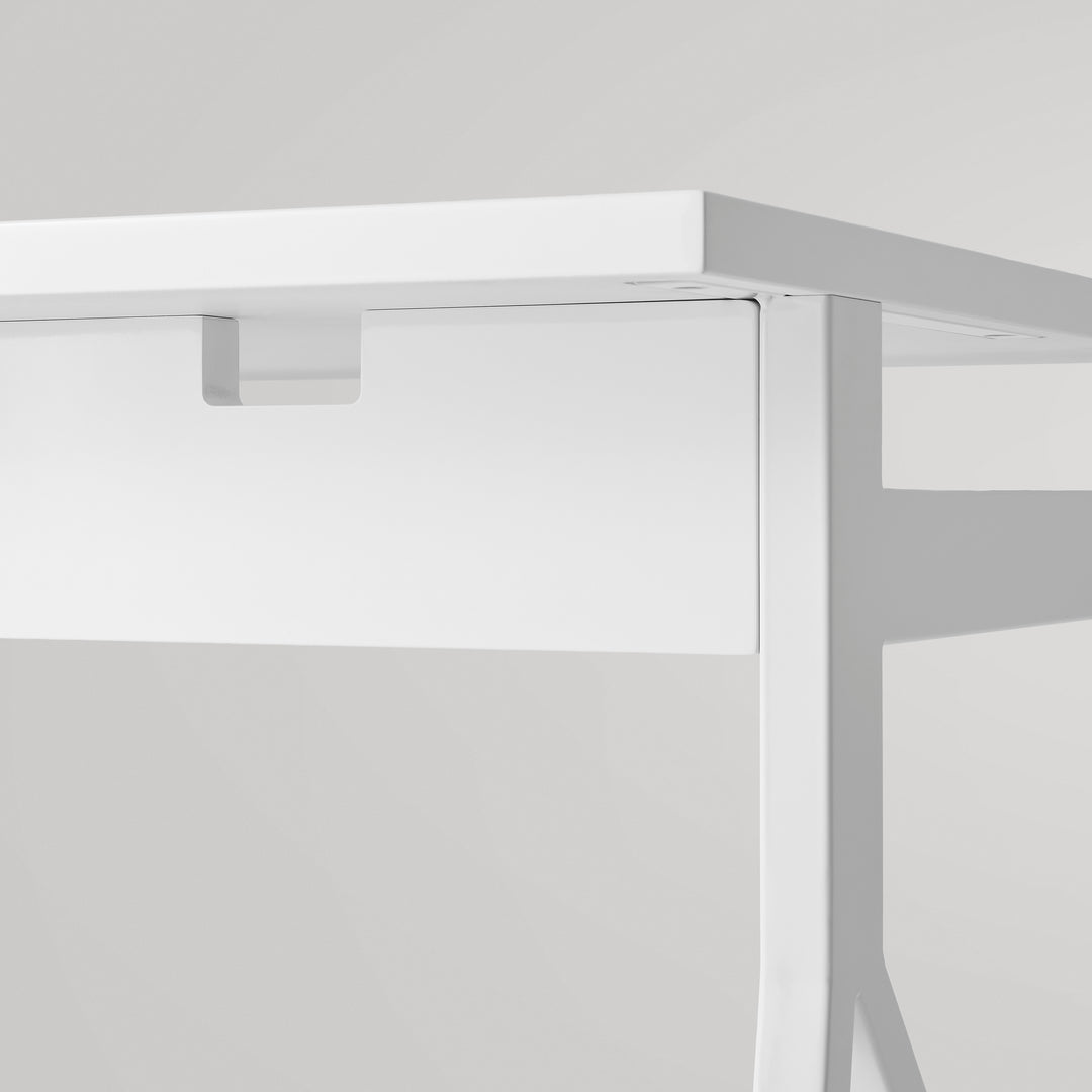 Desk 51